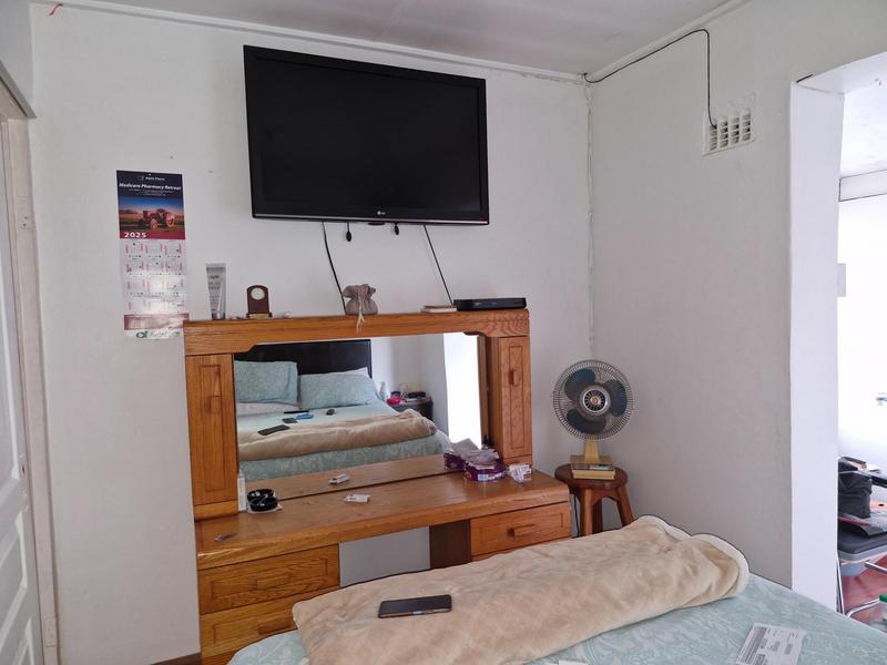 2 Bedroom Property for Sale in Lavender Hill Western Cape